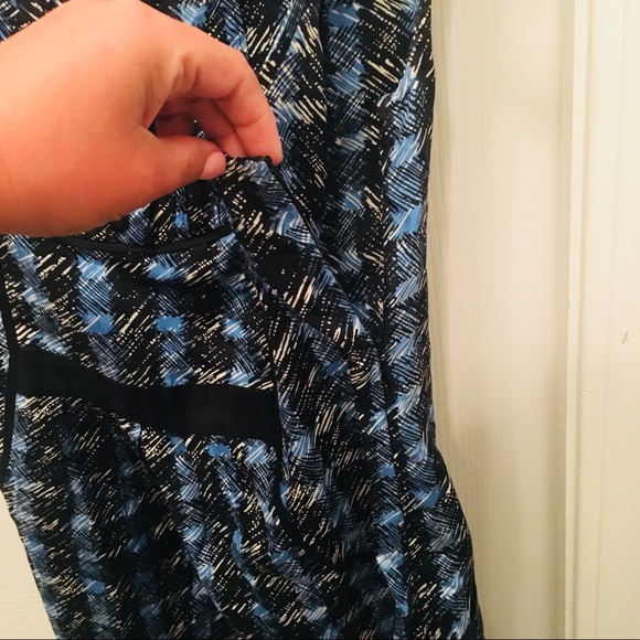 ANTHROPOLOGIE- silk tank blouse - Picture 4 of 6